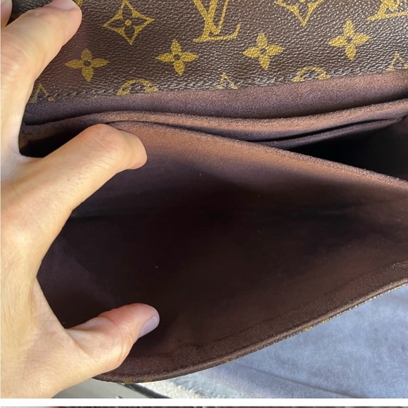 Authentic Louis Vuitton Pochette Métis - Picture 7 of 15